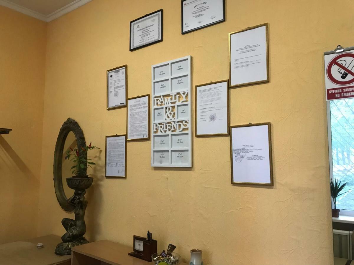 Ararat-Demeevskaya Hostel Kiev Eksteriør billede